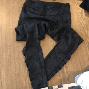 Black Camo lulu leggings